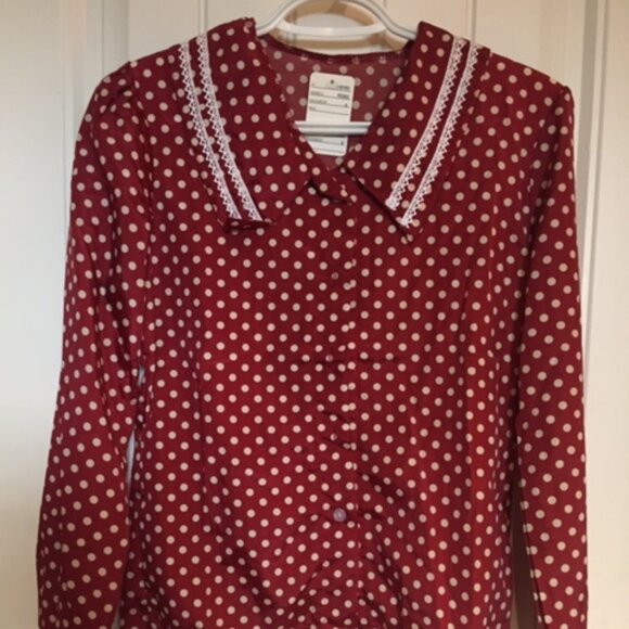 Long sleeve buttoned shirt - Picture 1 of 4